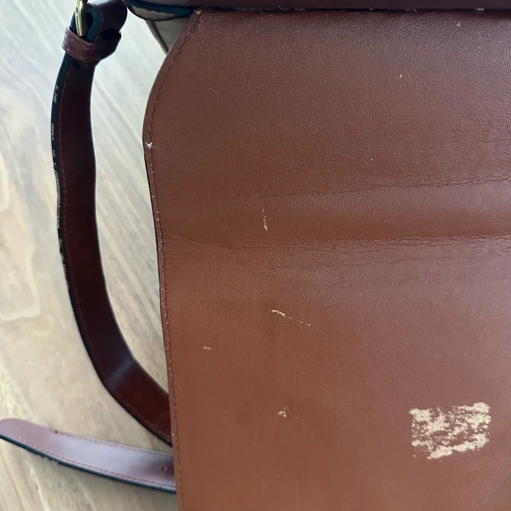 Jade Duck / J&D Collection Leather Shoulder Bag